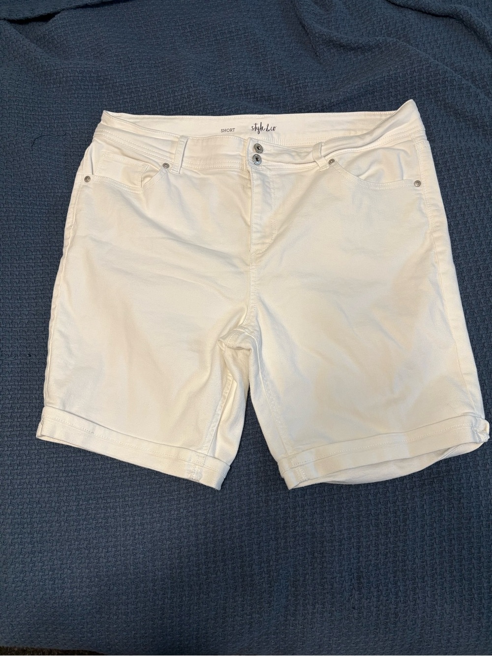 Style & Co. Women's White Roll-Cuff Shorts